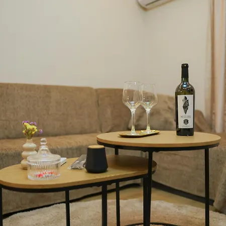 The Callistone House Apartment